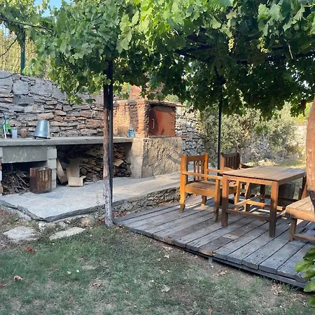 Escape The Noise, Hear Only Natures Voice Farm stay *