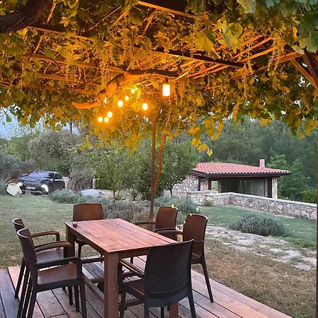 Farm stay Escape The Noise, Hear Only Natures Voice Karacahisar
